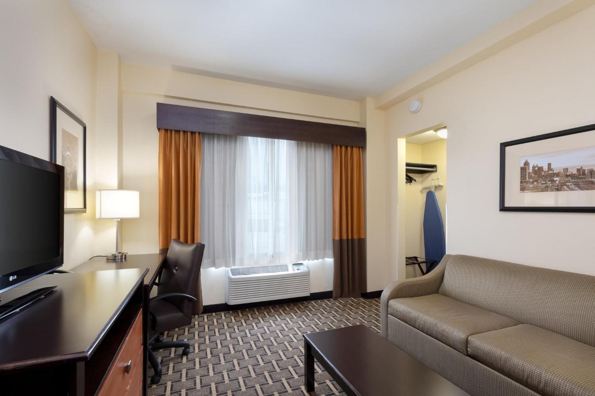 Holiday Inn Express & Suites - Atlanta Downtown, An Ihg Hotel Buitenkant foto